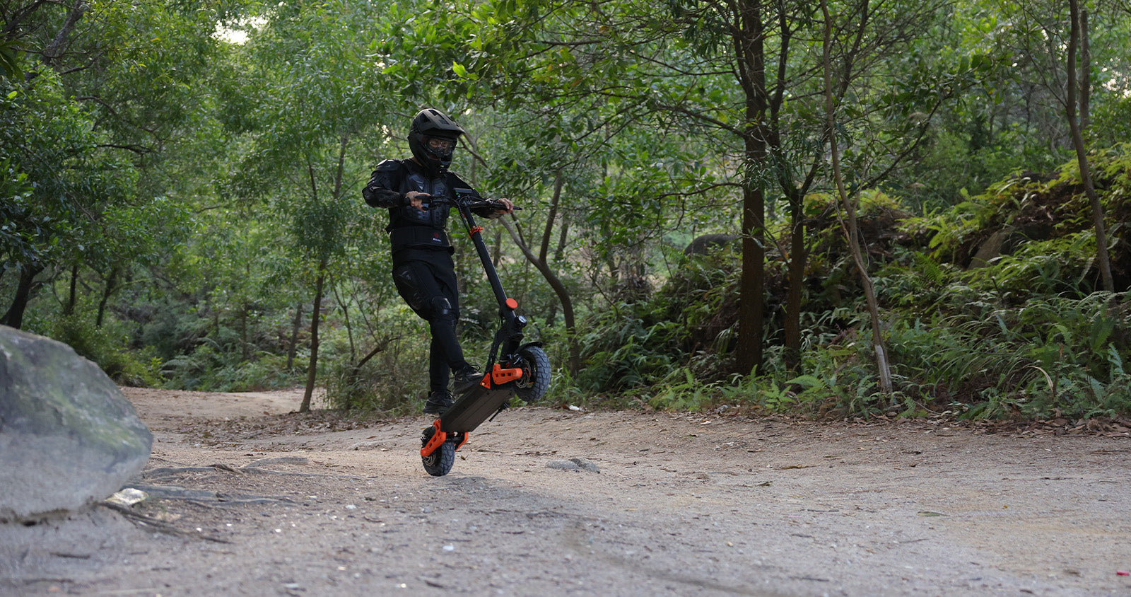 30-dniowy test miejskiego commute hulajnogą 50 km/h: czy to ma sens?